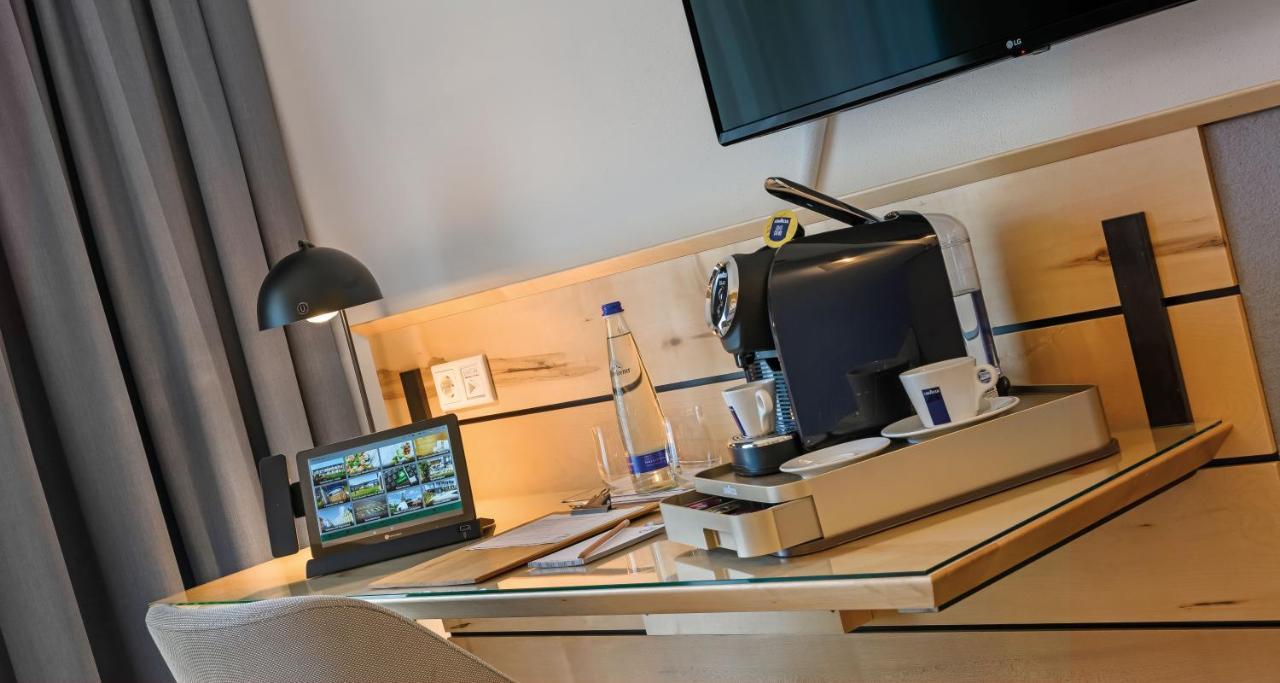 Walhalla Hotel Regensburg Hoeferer 4 Sterne Superior テゲルンハイム エクステリア 写真