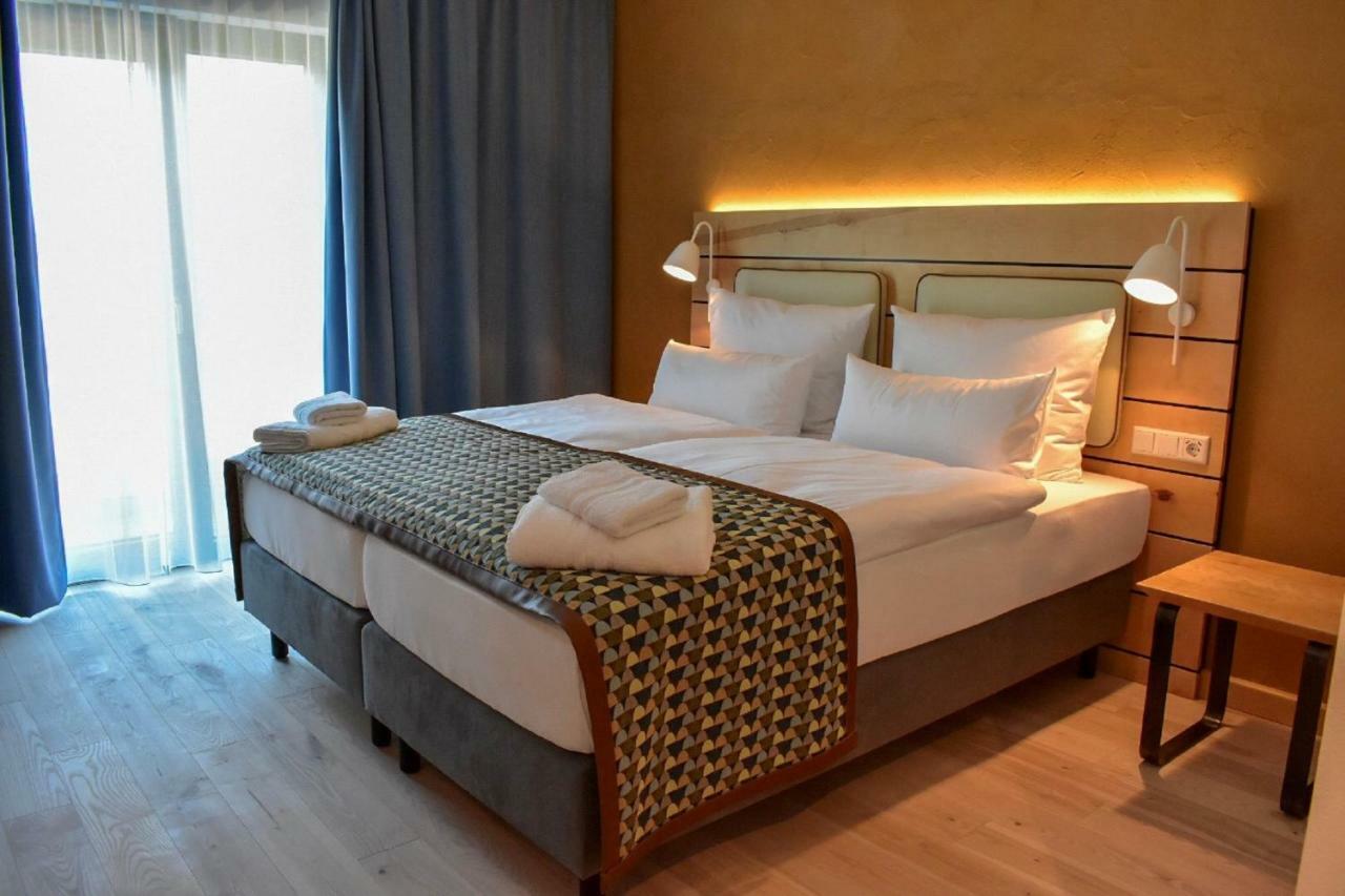Walhalla Hotel Regensburg Hoeferer 4 Sterne Superior テゲルンハイム エクステリア 写真